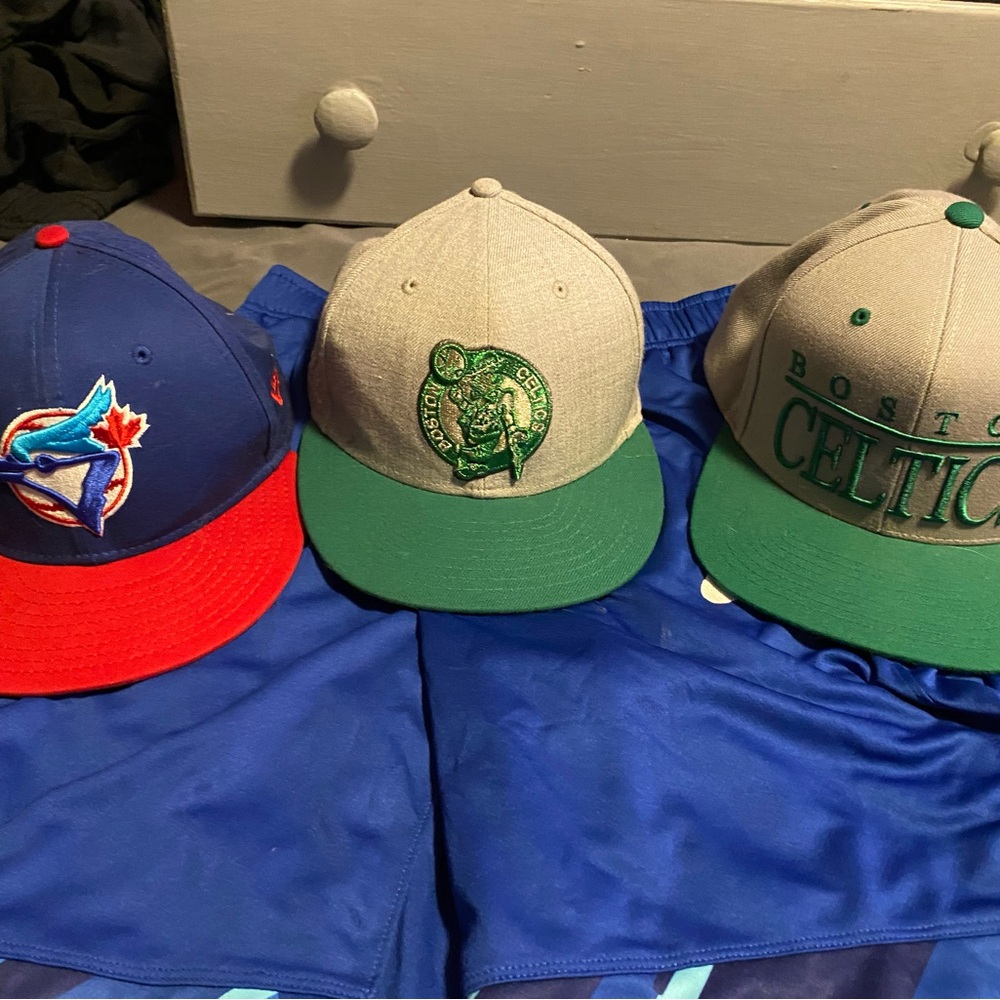 Hate bundle barly worn. Basically new